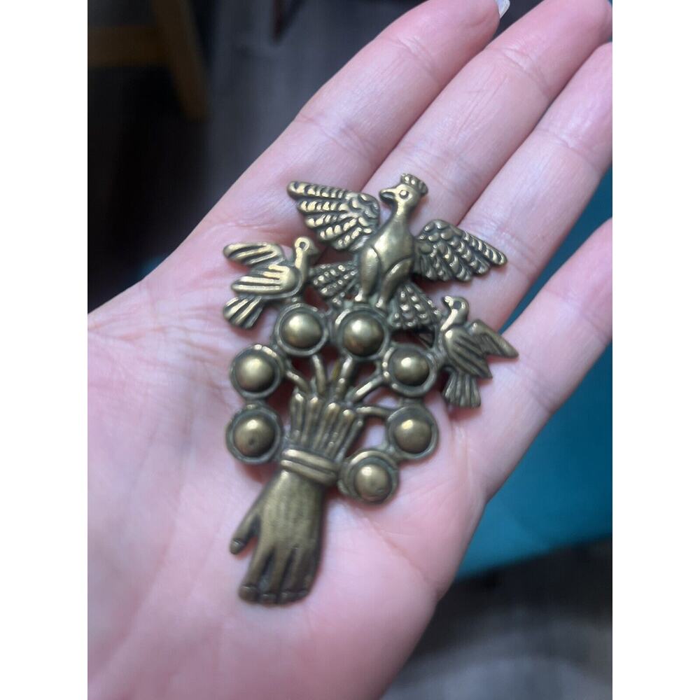Vtg Rare Mid Century Pendant Brooch Crown Mother Eagle/Baby Eagles Brass Peru